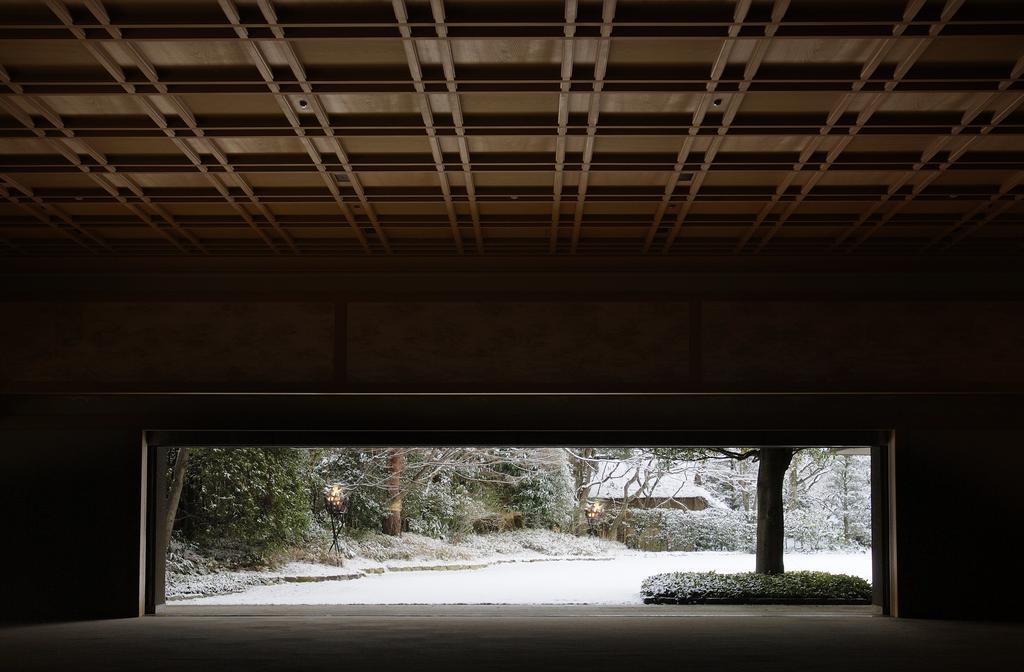 Suimeikan Gero Εξωτερικό φωτογραφία The interior of the main hall