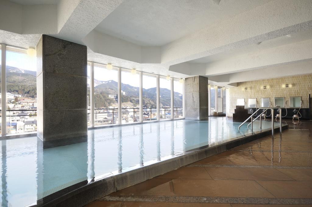 Suimeikan Gero Εξωτερικό φωτογραφία The indoor pool at the hotel